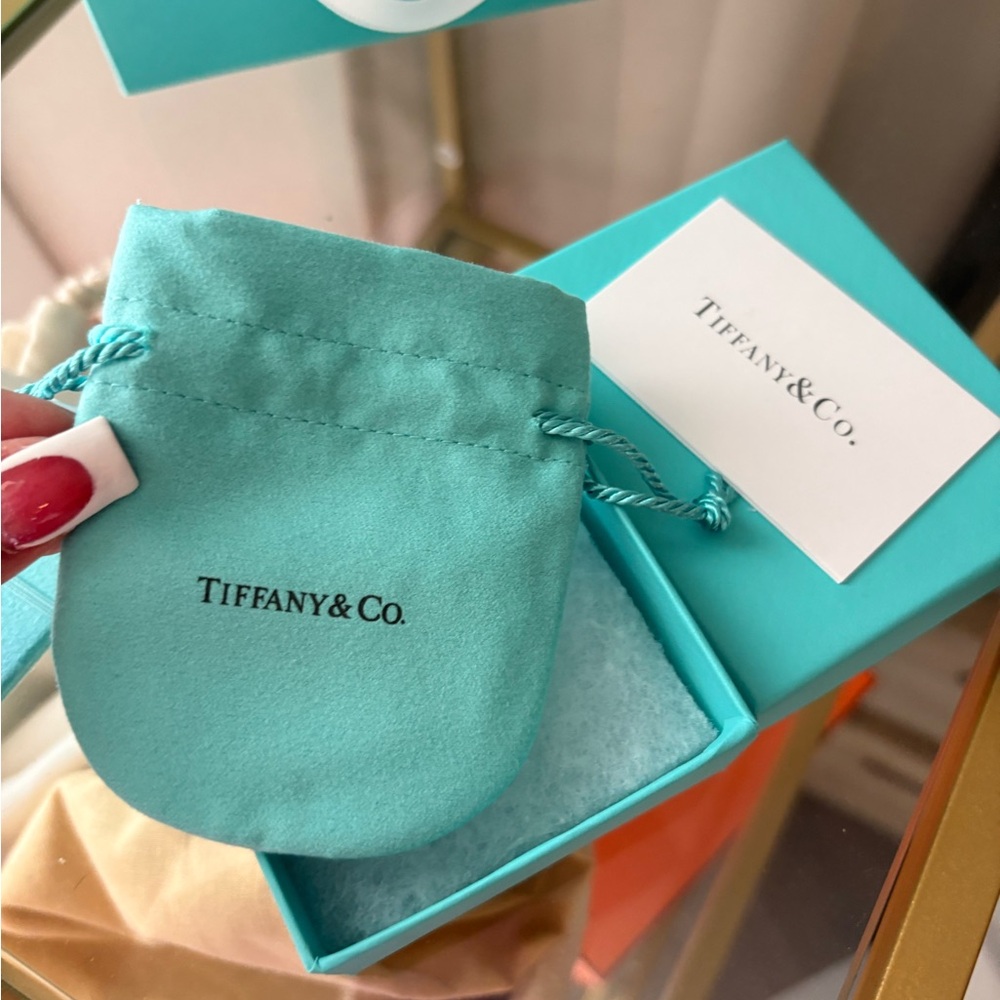 Tiffany & Co. Silver Necklace with Pink Heart Pendant - Picture 5 of 6